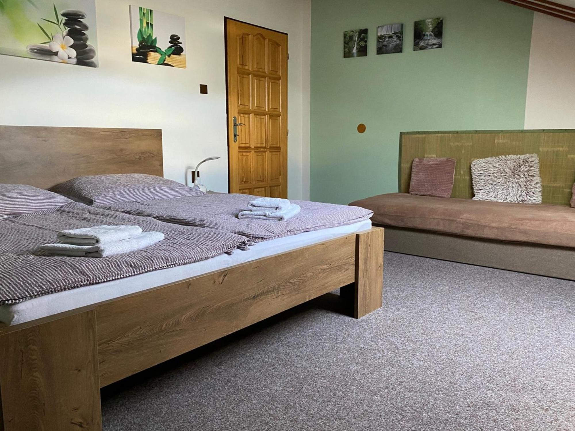 Apartman Na Ostrove Beroun Beroun  Exteriör bild